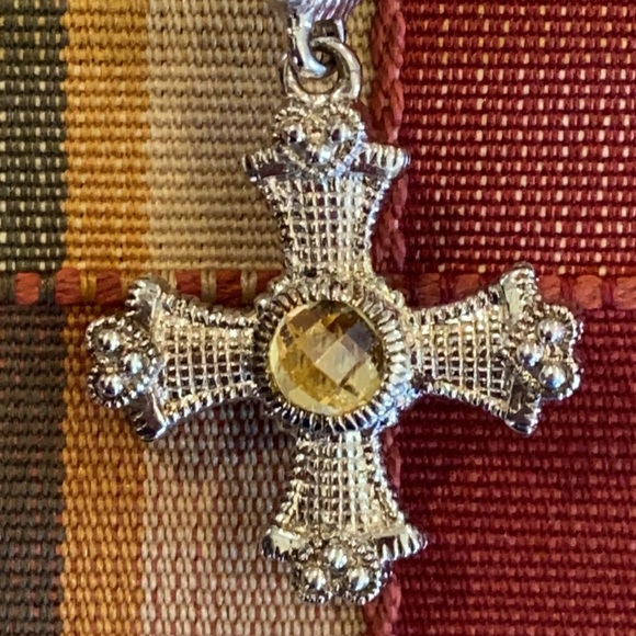 Authentic Judith Ripka necklace - Picture 5 of 7